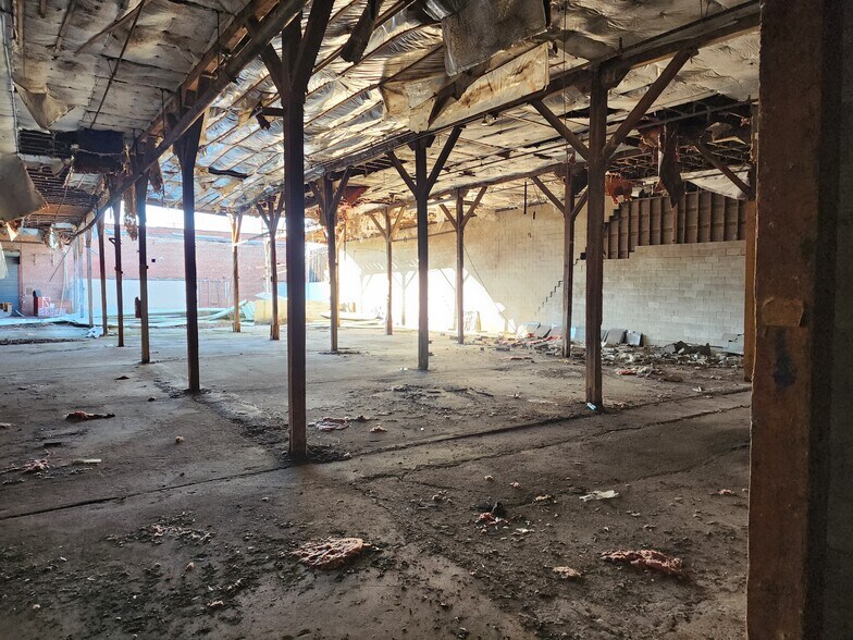 More Photos Of 801 Gold street St, Rocky Mount Industrial For Sale