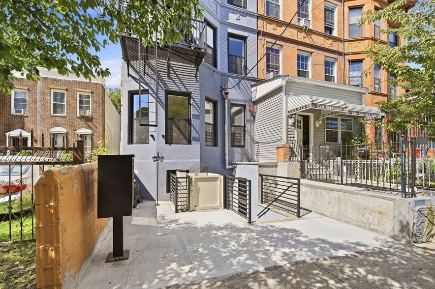 More Photos Of 1847 Harrison Ave, Bronx Apartments For Sale