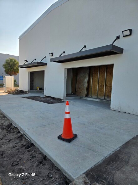 More Photos Of 1900 Central Ave, Saint Petersburg Freestanding For Lease