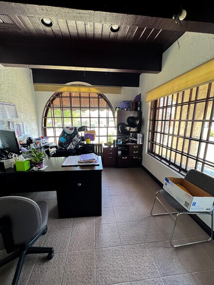 More Photos Of 623 W La Habra Blvd, La Habra Medical For Sale