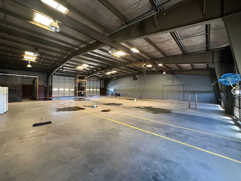 More Photos Of 452 Hyatt St, Gaffney Truck Terminal For Lease