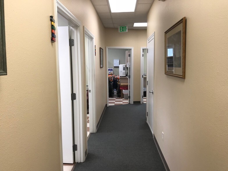 More Photos Of 305 S Childs St, Leesburg Medical For Sale