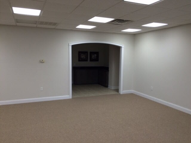 More Photos Of 155 North Crest Blvd, Macon-Bibb Office For Sale