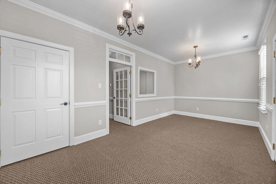 More Photos Of 124-134 Wind Chime Ct, Raleigh Office For Lease