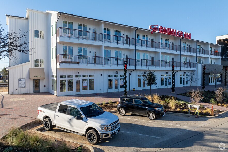 More Photos Of 300 E Front St, Arlington Hotel For Lease