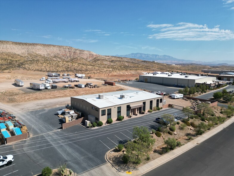 Primary Photo Of 715 E Commerce Dr, Saint George Light Manufacturing For Sale