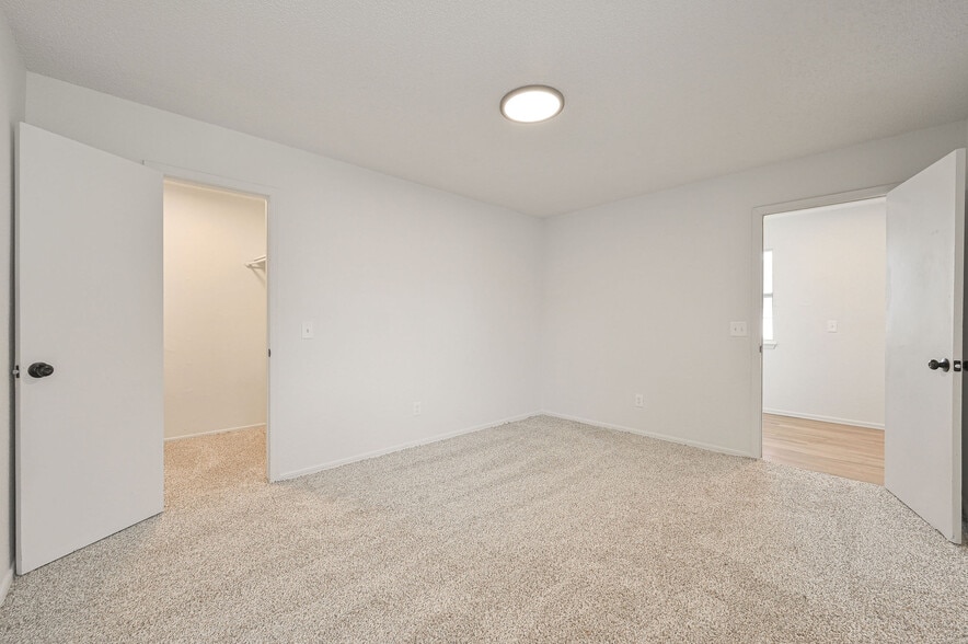 More Photos Of 8300 NW 10th St, Oklahoma City Apartments For Sale