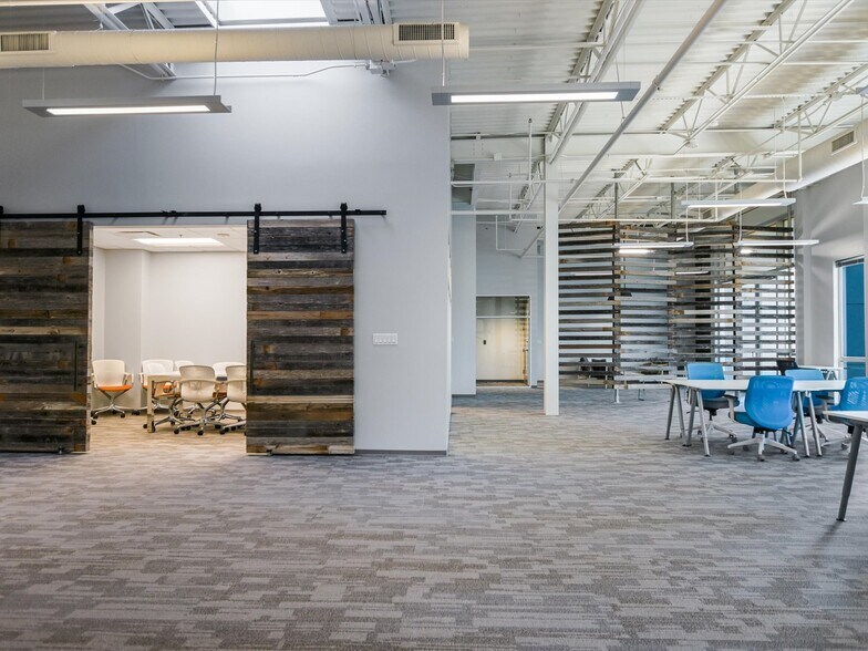 More Photos Of 1705 Guadalupe St, Austin Office For Sale