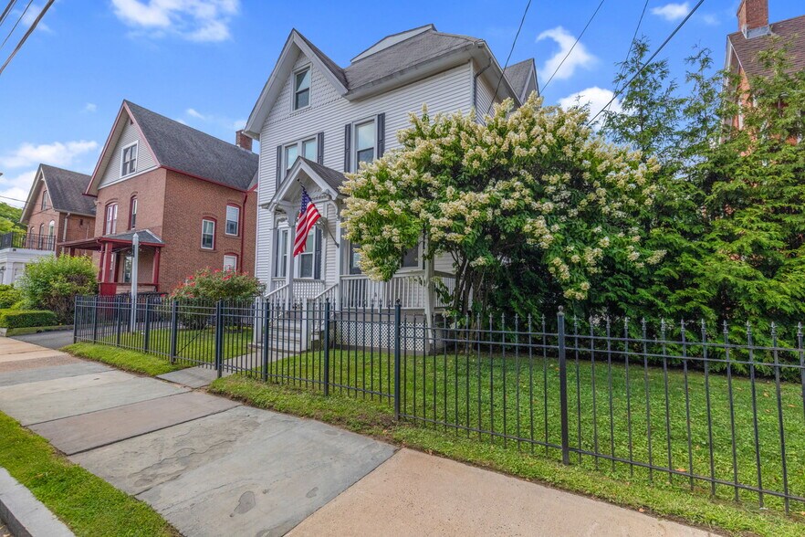 Primary Photo Of , Hartford Office For Sale