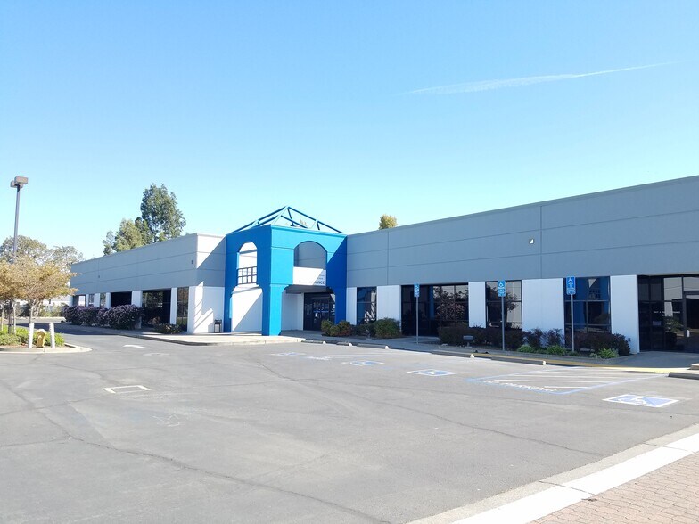 More Photos Of 435 Executive Court North, Fairfield Light Distribution For Sale