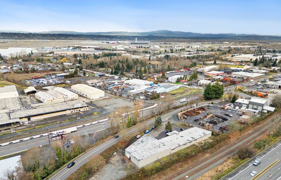 More Photos Of 6514 NE 42nd Ave, Portland Warehouse For Lease