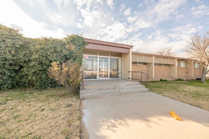 309 N Main Ave  