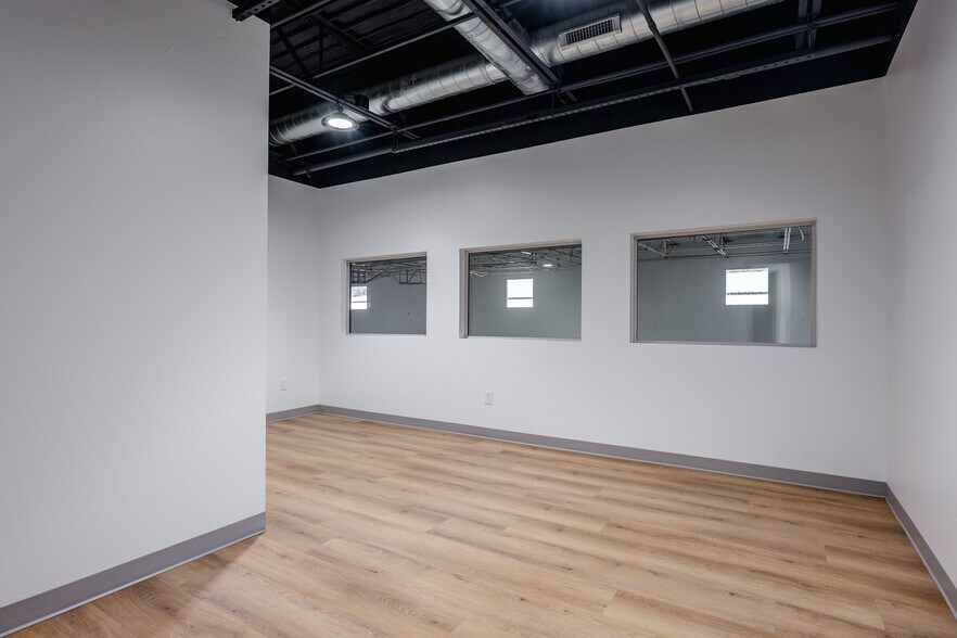 More Photos Of 515 Mills Rd, Garland Food Processing For Lease