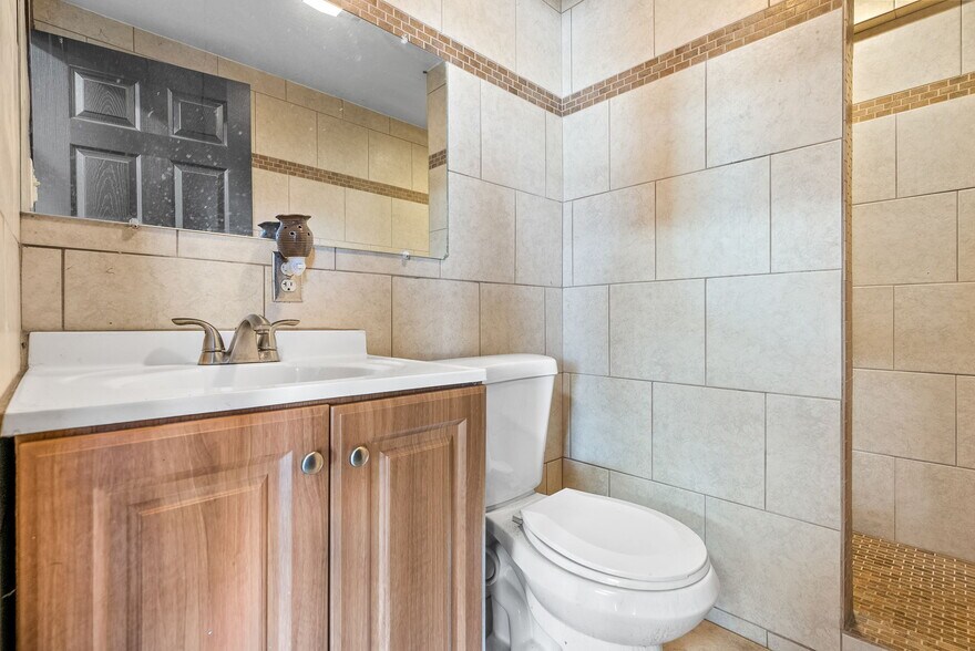 More Photos Of 1801 S Broad Ave, Lanett Auto Repair For Sale