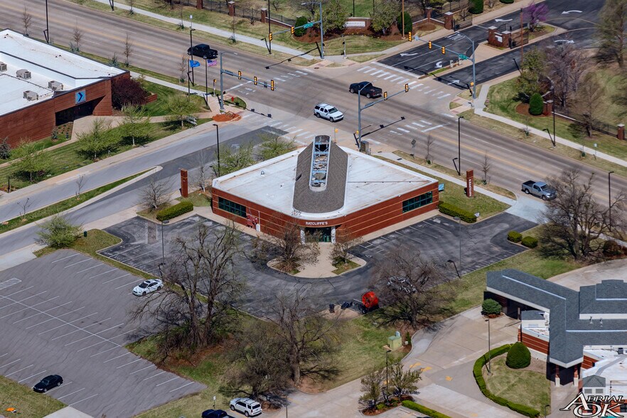Primary Photo Of 400 NE 10th St, Oklahoma City Freestanding For Lease