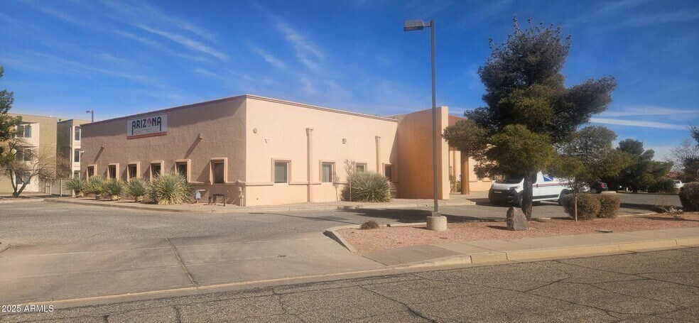 More Photos Of 2100 Paseo San Luis, Sierra Vista Office For Lease