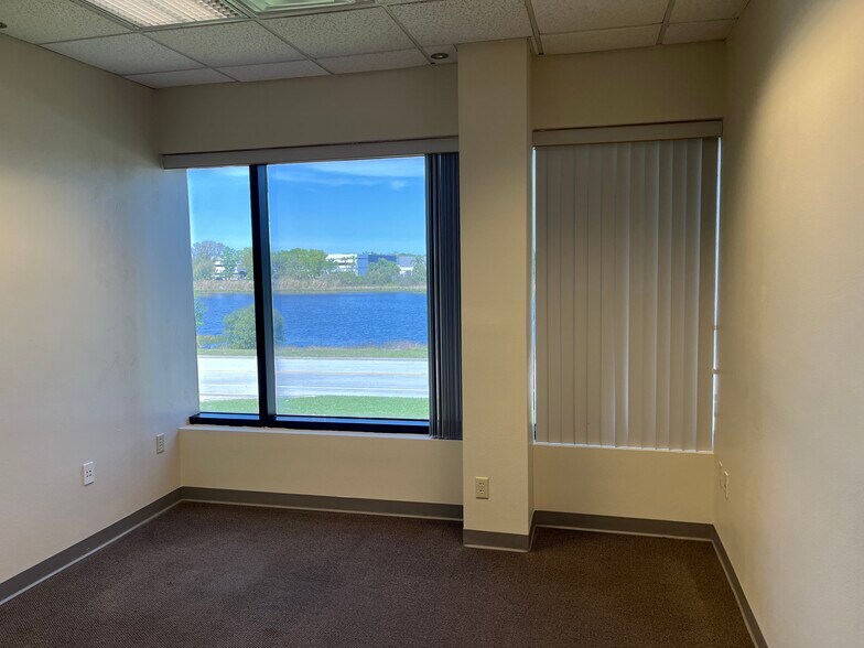 More Photos Of 4502 35th St, Orlando Office Residential For Lease