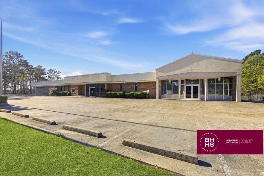 More Photos Of 3012 US-98, Mccomb Flex For Sale