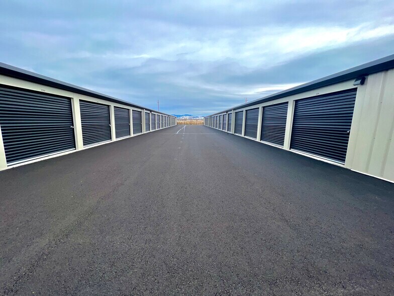 More Photos Of 4200 Love Ln, Bozeman Self Storage For Sale