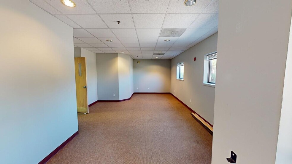 More Photos Of 725 W Fabyan Pky, Batavia Medical For Lease