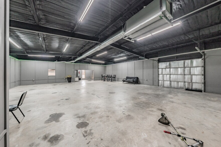 More Photos Of 4444 FM 933, Whitney Flex For Sale