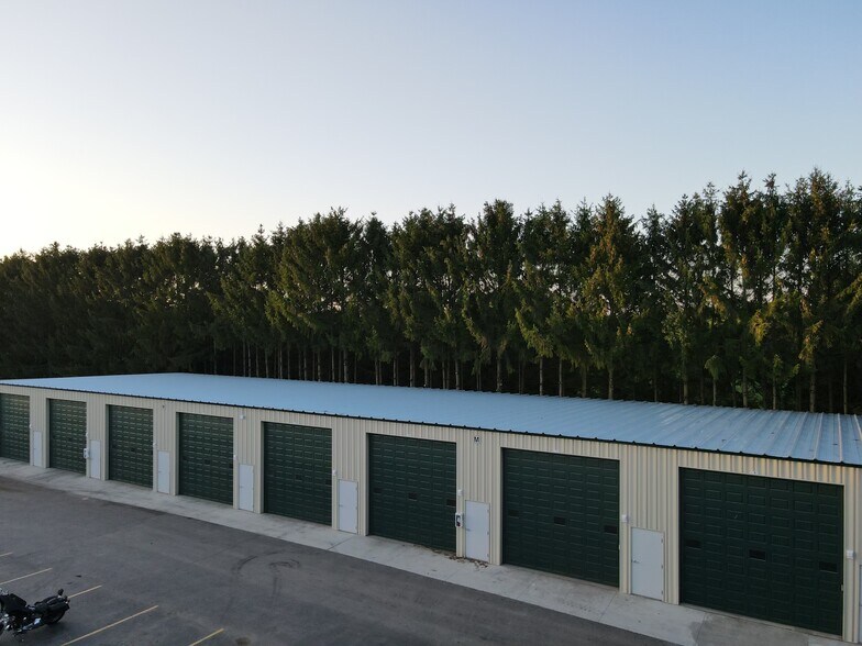 More Photos Of 7646 Conifer Ct, De Forest Warehouse For Lease