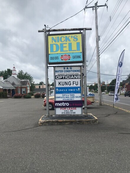 More Photos Of 525-539 N York Rd, Warminster Unknown For Lease