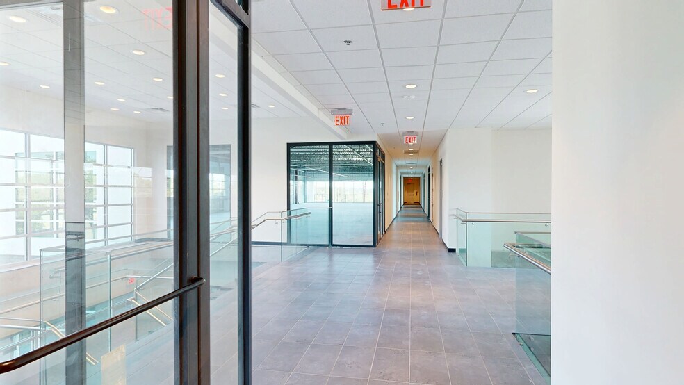 More Photos Of 8701 Menchaca Rd, Austin Medical For Sale