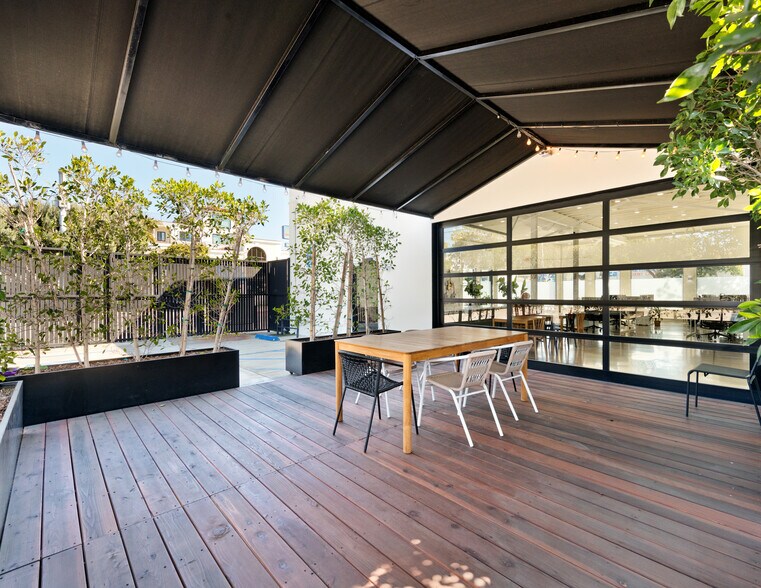 More Photos Of 12101 Venice Blvd, Los Angeles Loft Creative Space For Lease