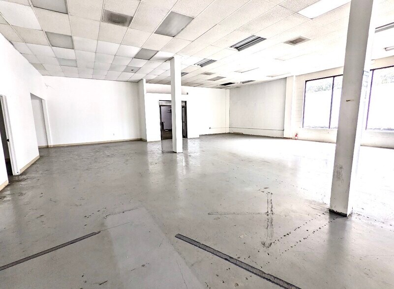 More Photos Of 400 Franklin St, Oakland Warehouse For Lease