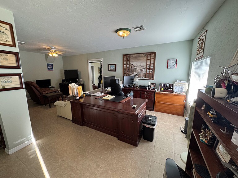 More Photos Of 2606 S Orlando Dr, Sanford Office Residential For Sale