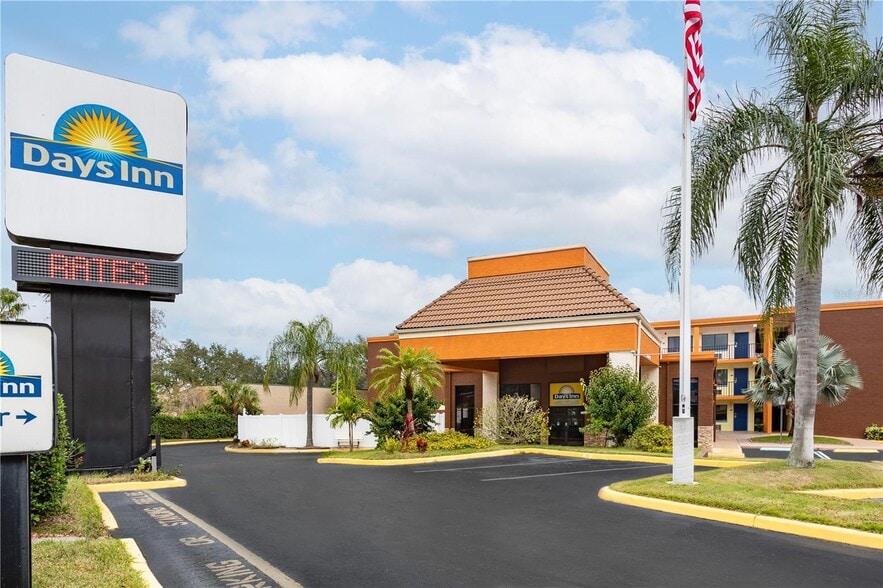 More Photos Of 8245 S Us-17-92 Hwy, Casselberry Hotel For Sale