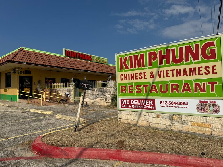 Primary Photo Of 315 N Bell Blvd, Cedar Park Restaurant For Lease
