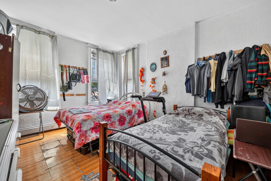 More Photos Of 6049 68th Ave, Ridgewood Apartments For Sale