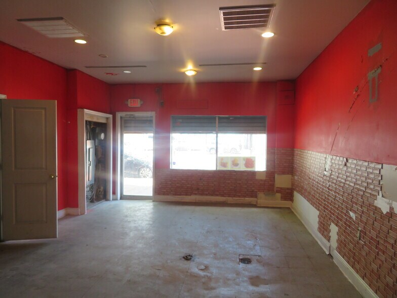 More Photos Of 3322-3324 Georgia Ave NW, Washington Storefront For Sale