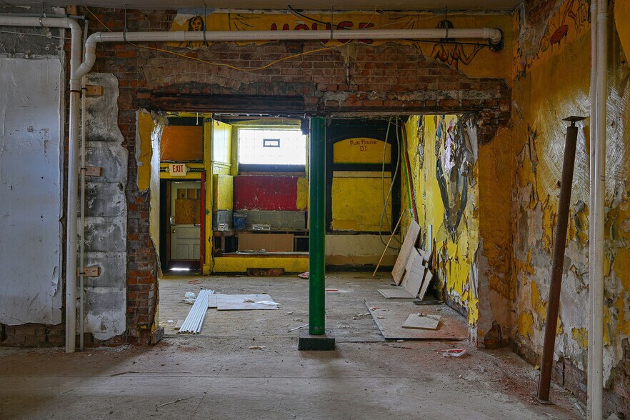 More Photos Of 1913 Central Ave, Cincinnati Office Residential For Sale