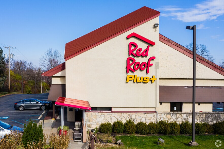 More Photos Of 6404 Steubenville Pike, Pittsburgh Hotel For Sale