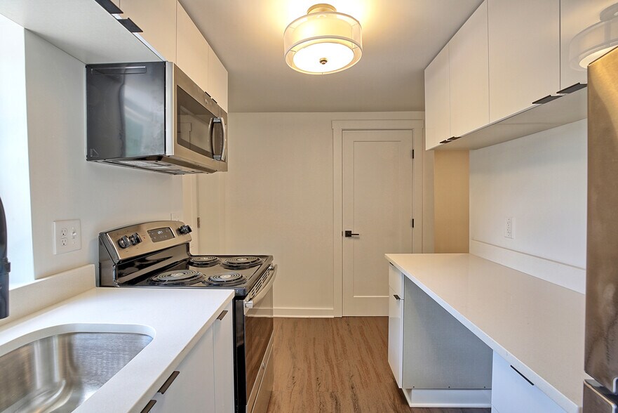 More Photos Of 1026 Ashby Grv SW, Atlanta Apartments For Sale