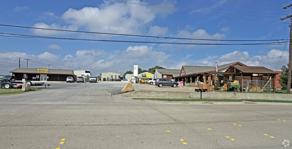 More Photos Of 700 N Main St, Keller Storefront Retail Residential For Sale