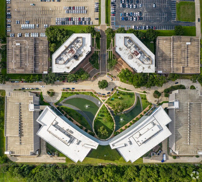 More Photos Of 12141 Wickchester Ln, Houston Office For Lease