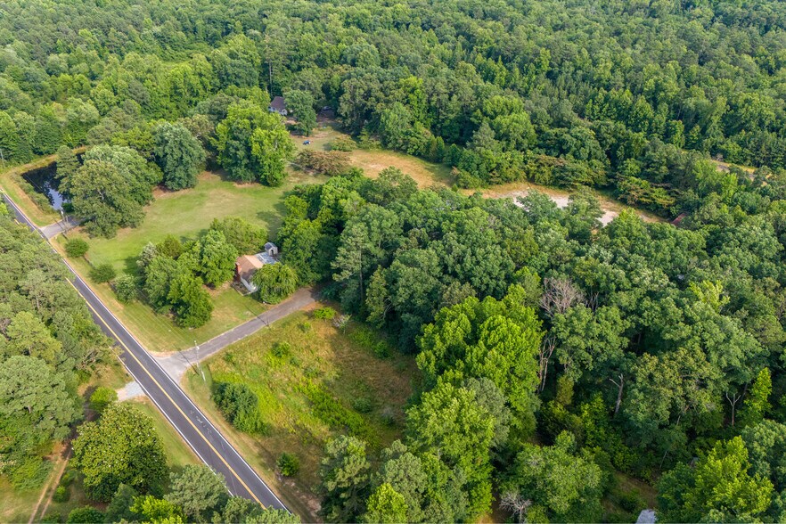 More Photos Of 2425 Portugee Rd, Sandston Warehouse For Sale