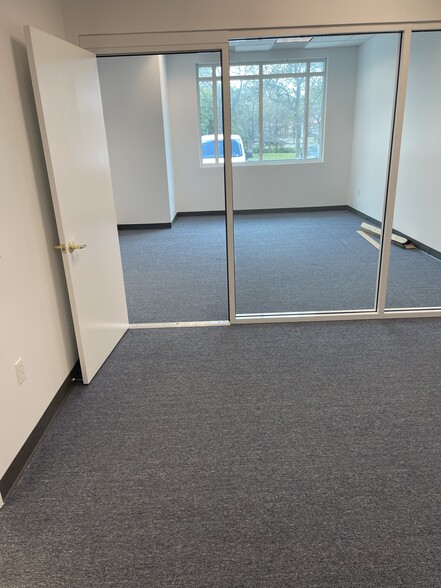 More Photos Of 2860 W State Road 84, Fort Lauderdale Office For Lease