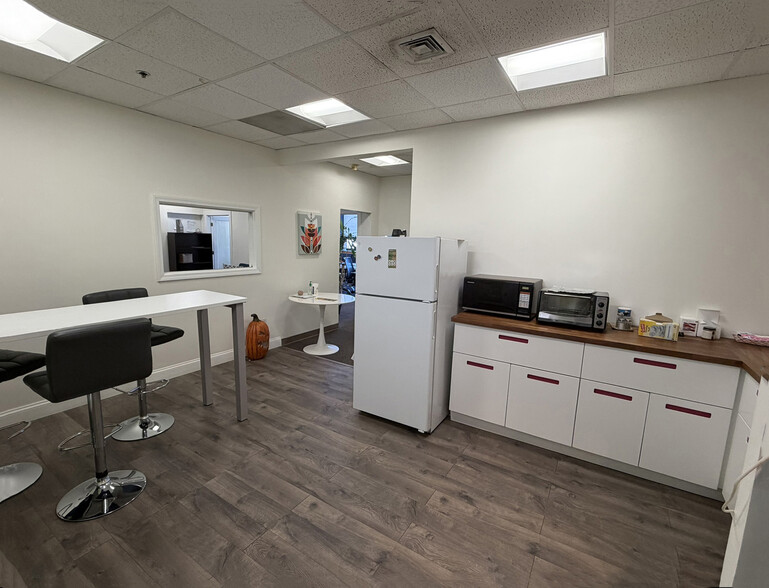 More Photos Of 10 High St, Medford Office For Lease