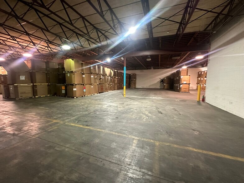 More Photos Of 2305 Saint Joseph Ave, Saint Joseph Warehouse For Sale