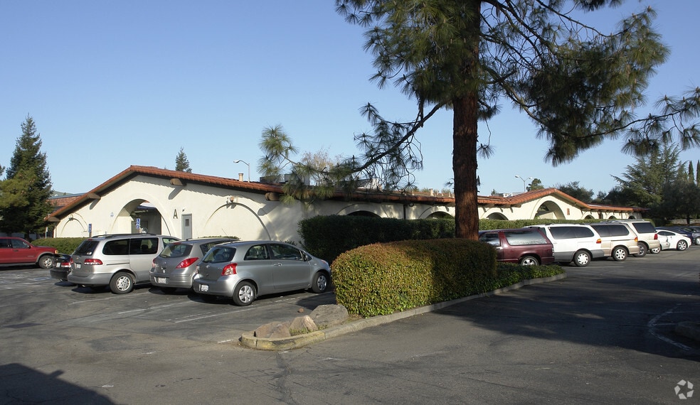 Primary Photo Of 9260 Alcosta Blvd, San Ramon Unknown For Lease