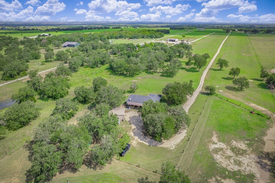 More Photos Of 1650 County Road 439, Thorndale Land For Sale