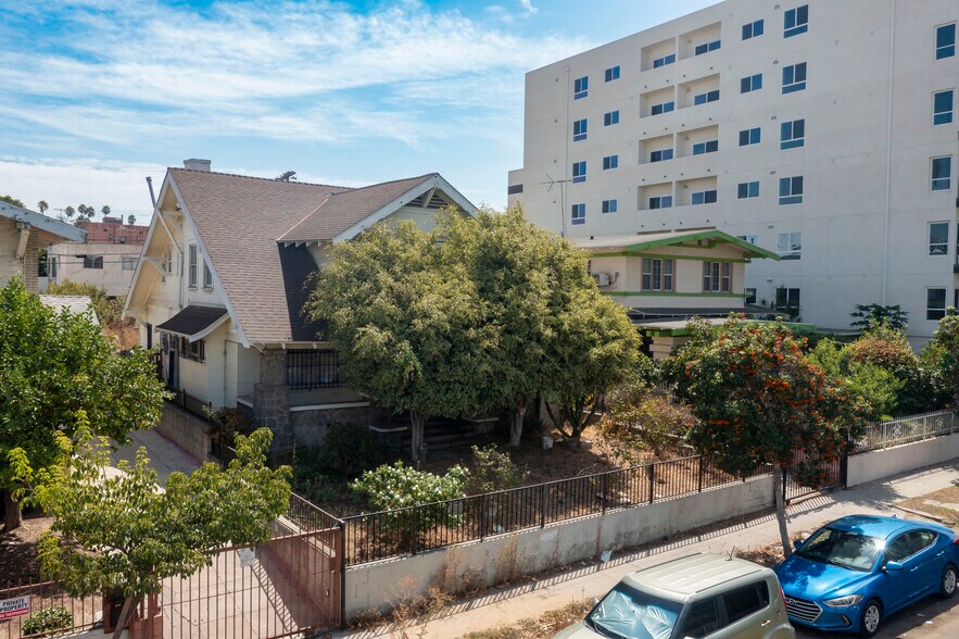More Photos Of 918 S Kingsley Dr, Los Angeles Land For Sale