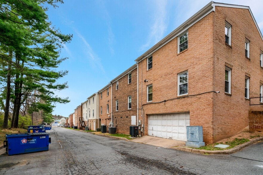 More Photos Of 7297 US-29, Falls Church Office For Sale