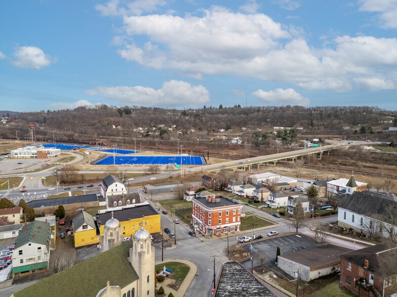 More Photos Of 10 Chesapeake St, Lyndora Apartments For Sale