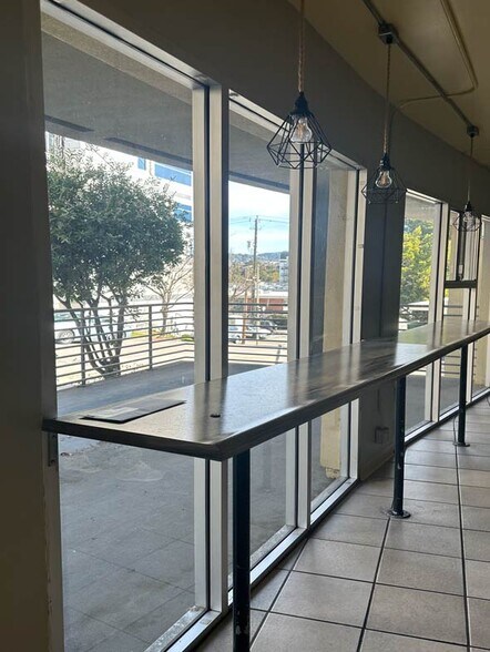 More Photos Of 371 30th St, Oakland Medical For Lease